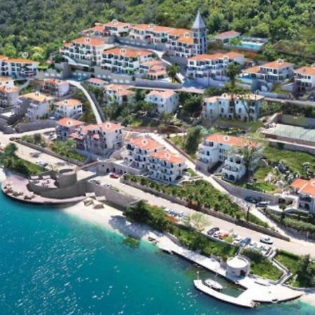 Boka Gardens Seaside Resort Kotor Luaran gambar