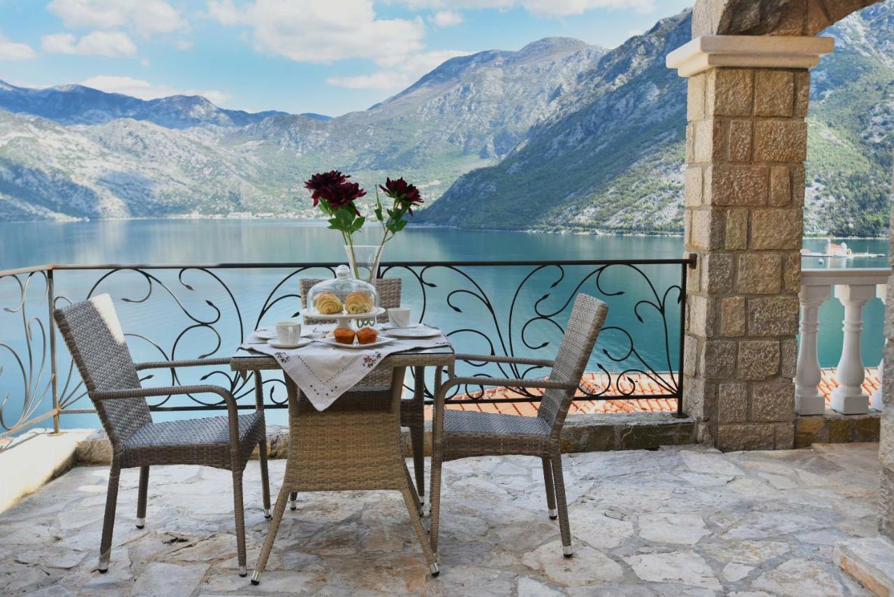 Boka Gardens Seaside Resort Kotor Luaran gambar